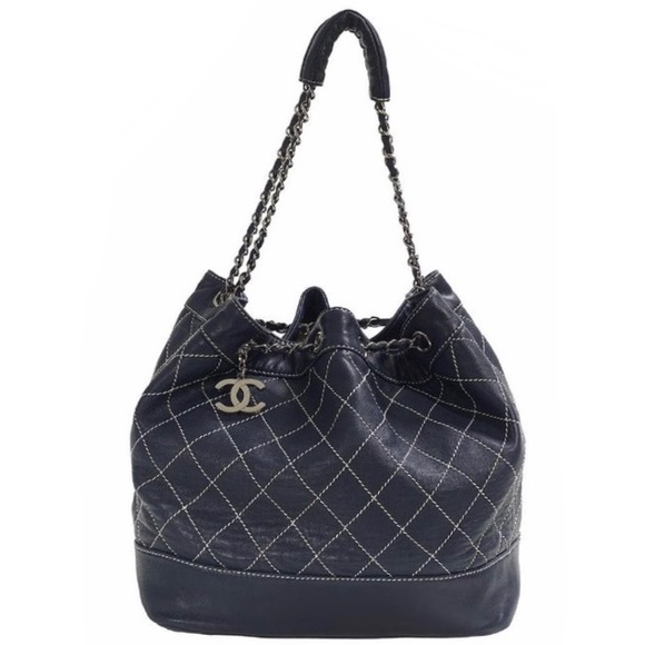 🖤 HP🎉Chanel Bucket Lambskin Bag - Picture 16 of 16